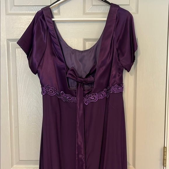 Vintage Elegant Purple Women’s Short Sleeve Maxi Dress Size 16 - Picture 5 of 8